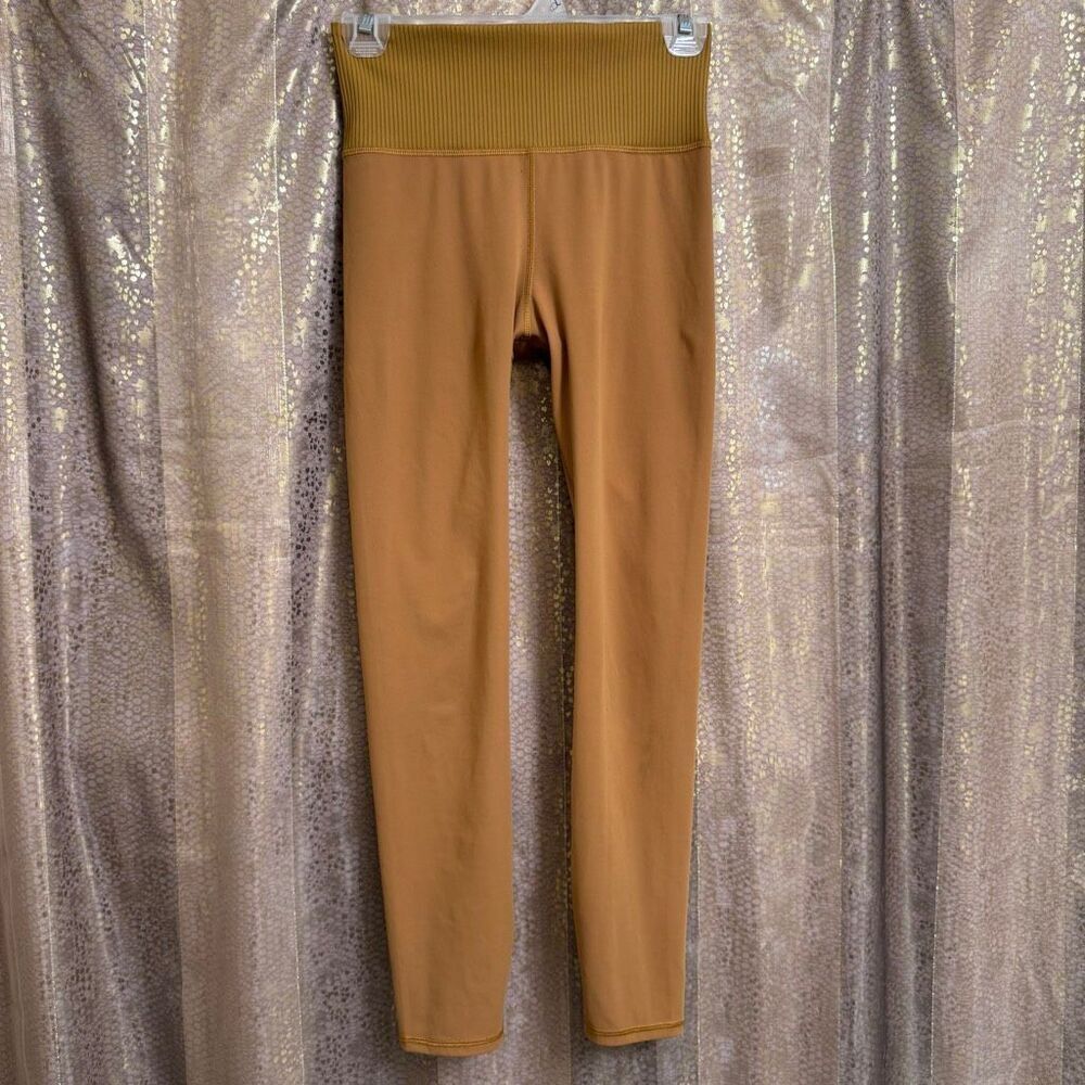Vuori Rib Studio Leggings in the Dark Golden (Mustard)‎ Workout Gym Small